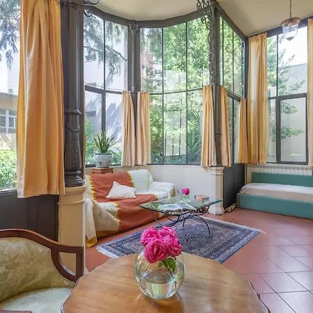 Appartamento Liberty Veranda W/ Pvt Parking & Garden. Tram Stop *